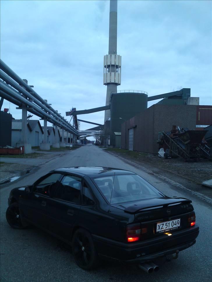 Opel Vectra A 2.0i (SKROTTET) billede 6