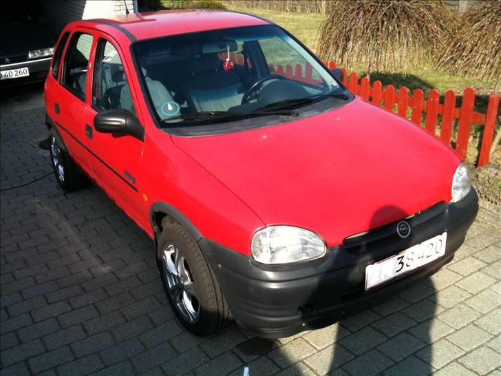 Opel Corsa B solgt - forårs rengøring 7. april billede 1