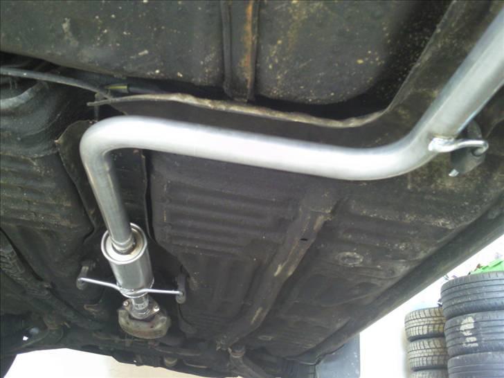 Toyota Corolla - 8/4 2010 - nyt rør  billede 6