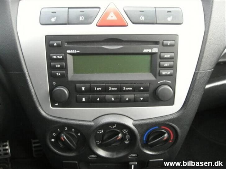 Kia Picanto 1,1 EX 65HK 5d billede 3