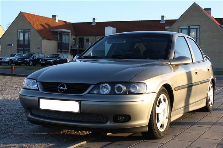 Opel Vectra 2,0 16v cd (SOLGT) [Tidl. bil]  - HELT NY ANGEL EYES - FIK DEM PÅ D.9/4-10 !! billede 16