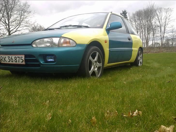 Mitsubishi Colt 1.6 GLXi 16v solgt billede 1