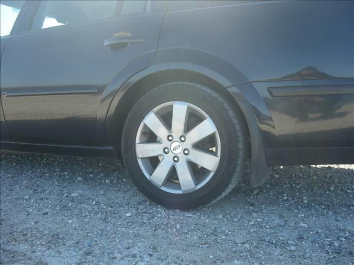 Ford Mondeo 2,0  Trend st. car - 16" originale alu fælge, lidt kedeligt men bedre end stålfælge.... billede 10