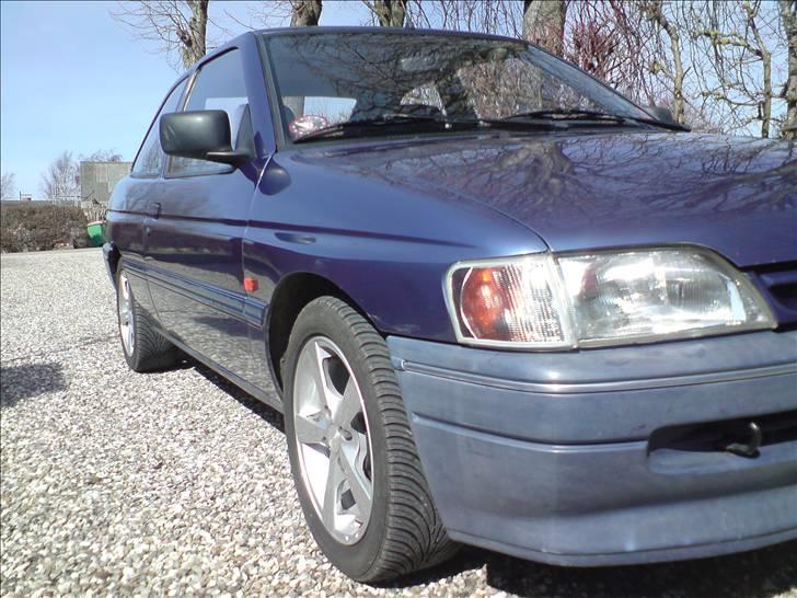 Ford Escort CL  "Blue Beast" billede 4