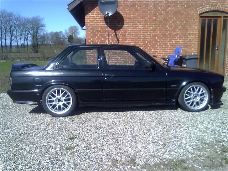 BMW e30 320i solgt. billede 6