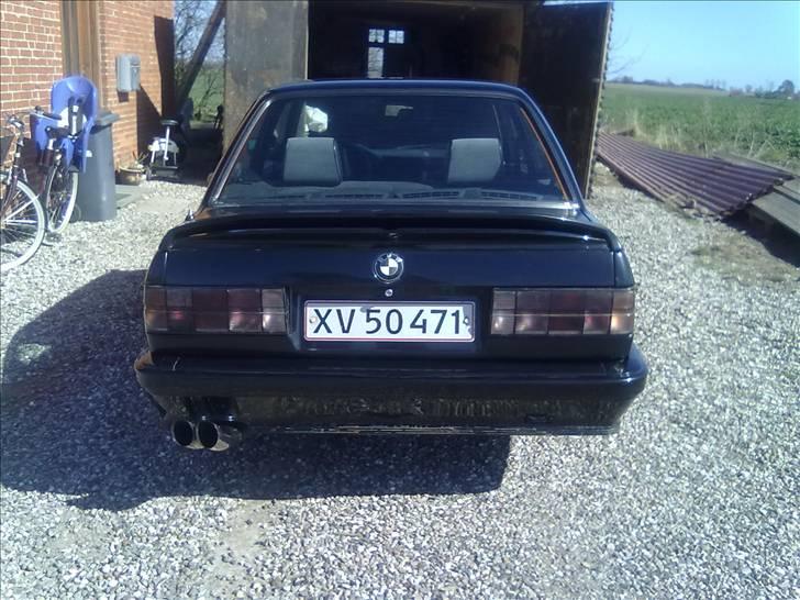 BMW e30 320i solgt. billede 7