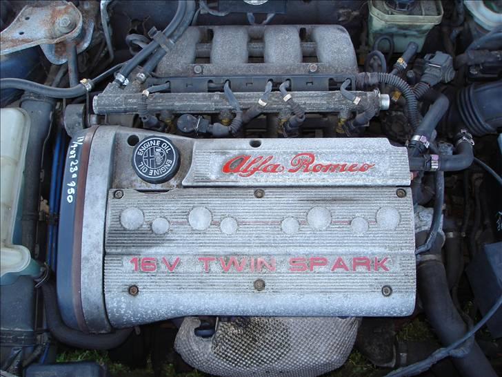 Alfa Romeo 155 2.0 TS          billede 14