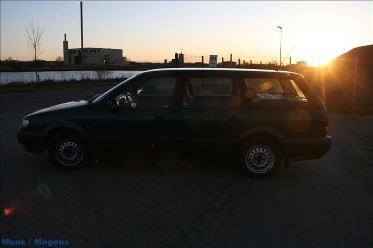 VW Passat 1,8 I  * SOLGT * billede 3