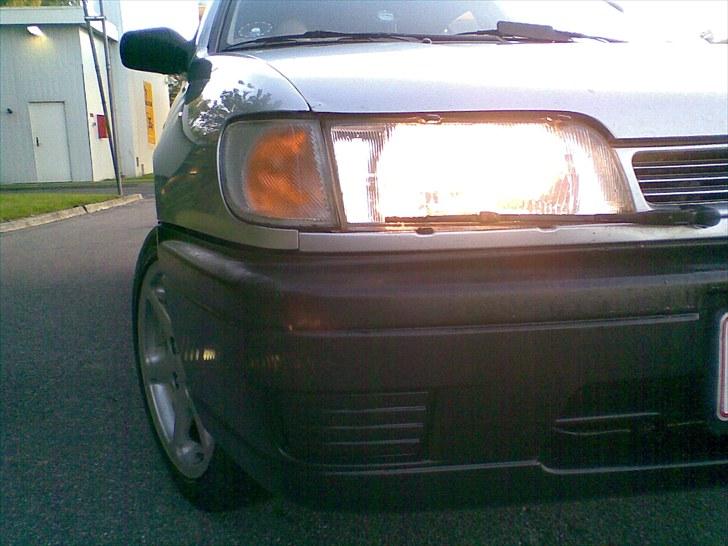 Nissan Sunny 1,4i Jubilee HB billede 6