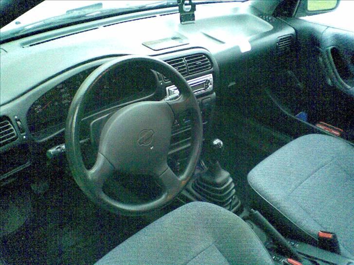 Nissan Sunny 1,4i Jubilee HB billede 7