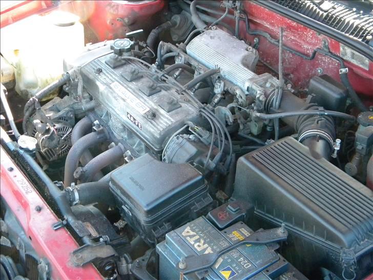 Toyota Carina E billede 16