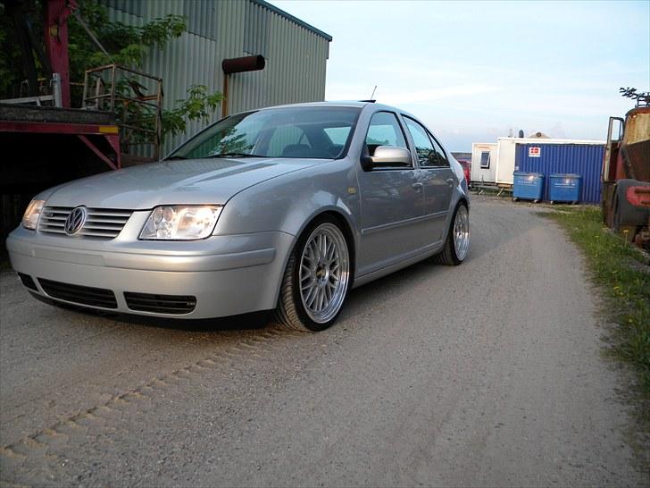 VW Bora V5 Highline @ SOLGT billede 8