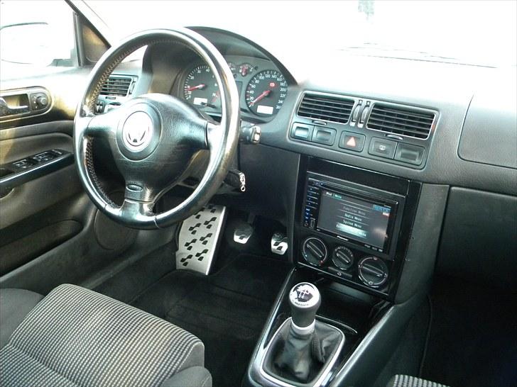 VW Bora V5 Highline @ SOLGT billede 16