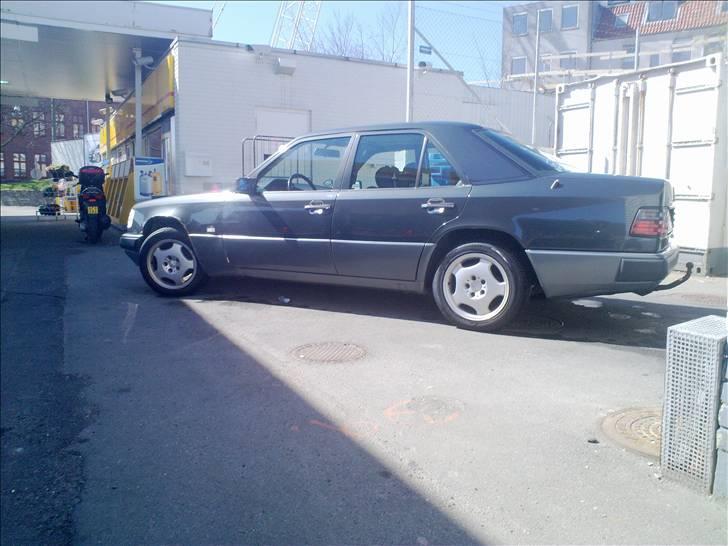 Mercedes Benz E 260  W124 Solgt billede 2
