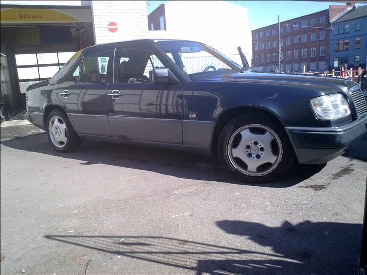 Mercedes Benz E 260  W124 Solgt billede 7