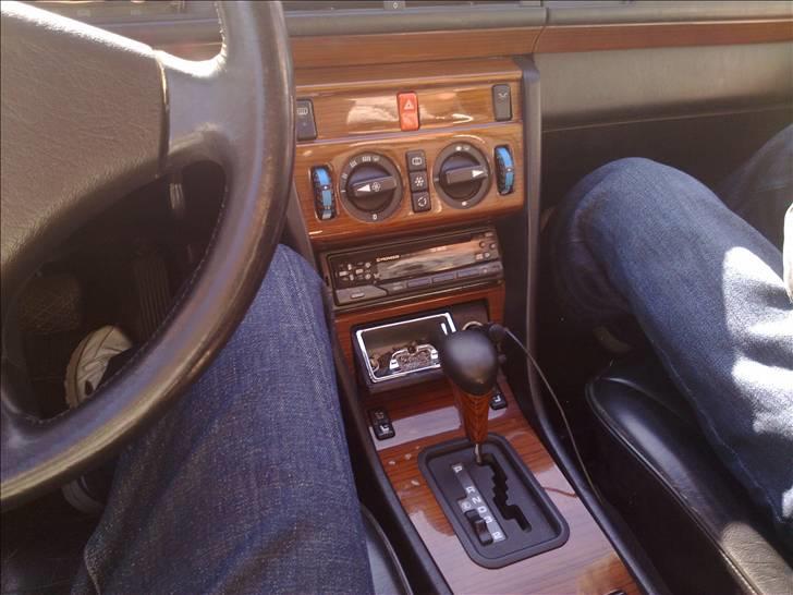 Mercedes Benz E 260  W124 Solgt billede 9