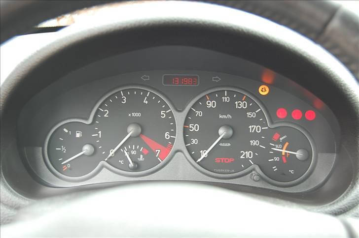 Peugeot 206 GTI - Som det kan ses har den ikke gået særlig mange km - kun næsten km. 132.000 billede 8
