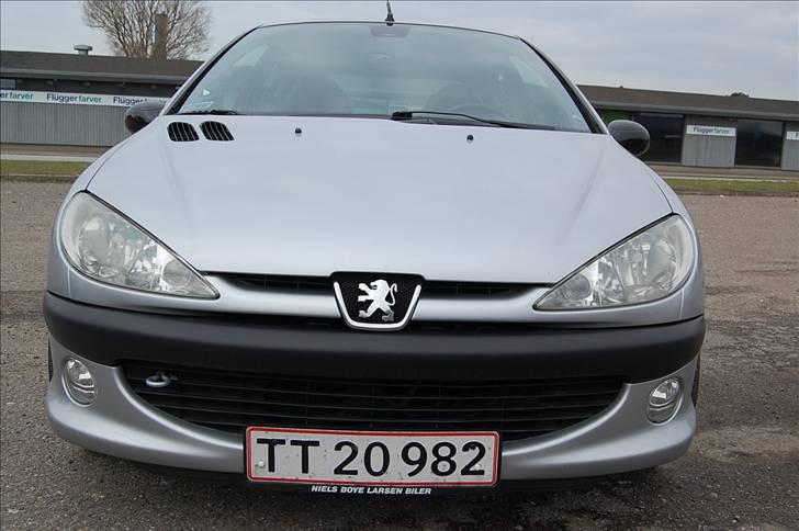 Peugeot 206 GTI - Jeg synes simpelthen denne sportsfront ser så sprød ud - helt standard billede 10