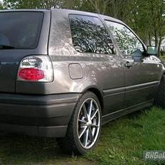 VW Golf 1,8 CL