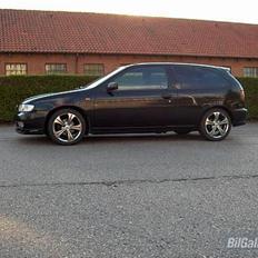 Nissan Almera 1,6 SR **SOLGT**