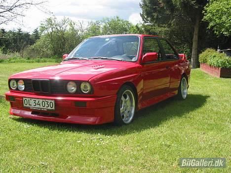 BMW 320 i billede 3