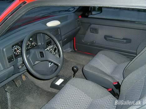 Peugeot 309 1,4i Kick (solgt) - Gråt, gråt og lidt mere gråt. billede 5