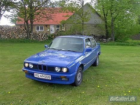 BMW 320I billede 1