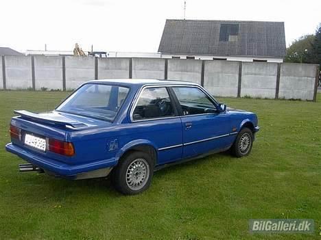 BMW 320I billede 4