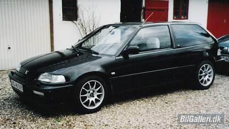 Honda civic 1,5i 16v SOLGT billede 6