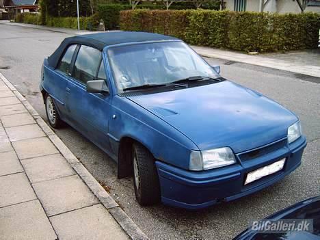 Opel Kadett GSI CAB. Solgt. billede 2