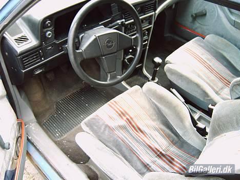 Opel Kadett GSI CAB. Solgt. billede 6