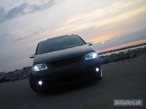 VW Touran 2.0 TDI DSG *SOLGT billede 16