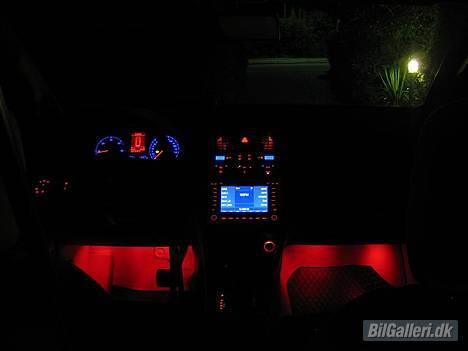 VW Touran 2.0 TDI DSG *SOLGT billede 18