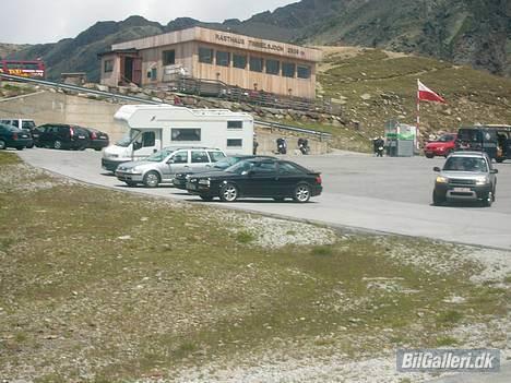 Audi Coupe Quattro 20v - Ferie i østrig 2005 - Timmelsjoch 2509m Bjergpas mellem Østrig og Italien grænsen ligger på toppen hvor jeg holder :-) billede 1