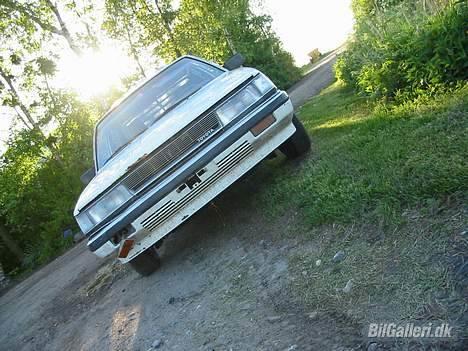 Toyota Camry DX *Mark Cruiser*  - Terræn kan den skam ligeså forcere!  billede 2