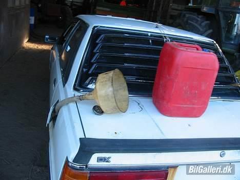 Toyota Camry DX *Mark Cruiser*  - Sondemad skal den også ha´. Grundet en mindre utæthed i tankstudsen.  Velbekomme! billede 3