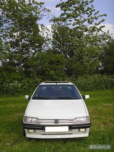 Peugeot 405 mi16 *Solgt* - hvad skal man sige?? Lækker vogn, ikk??? billede 1
