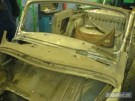 VW 1200 Cabriolet - Hele stykket bestående af vinduesramme og instrumentbord skiftet billede 8