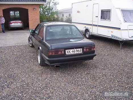 BMW E30 billede 3