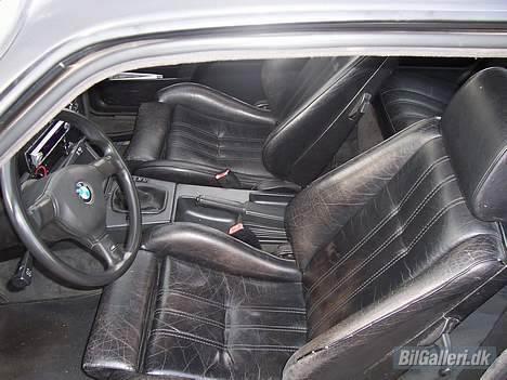 BMW E30 billede 4