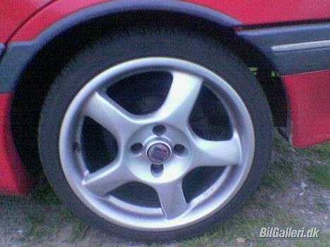 Peugeot 405 MI16 - 17 tommer fondmetal 215 billede 5
