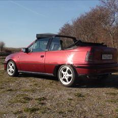 Opel kadett e gsi cabriolet
