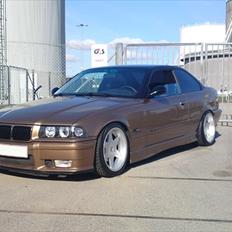 BMW 318is/320i Coupe *SOLGT*