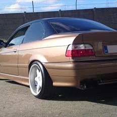 BMW 318is/320i Coupe *SOLGT*