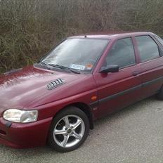 Ford Escort clx 1,6 SOLGT