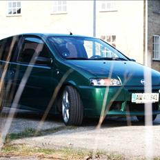 Fiat Punto 1,2 16V solgt