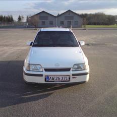 Opel Kadett E GSI Stjålet
