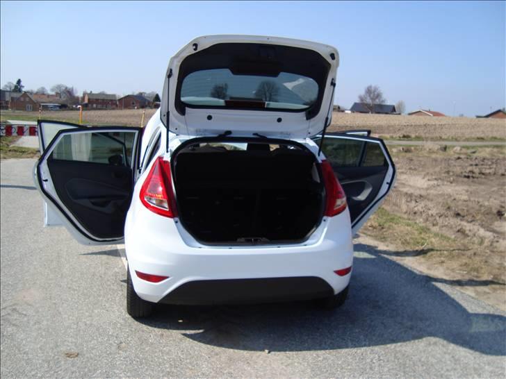 Ford Fiesta Trend *SOLGT* billede 9