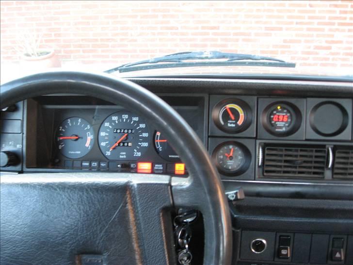 Volvo 264/240 Solgt billede 11