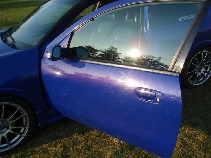 Nissan Almera 1,8 Sport SOLGT billede 16